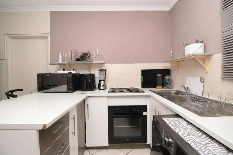 2 Bedroom Property for Sale in Gordons Bay Western Cape